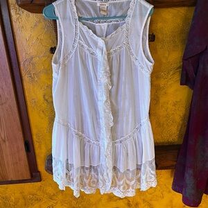 White 100% cotton top